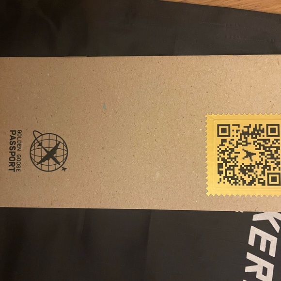 Golden Goose High Tops- size 40 - Picture 6 of 8